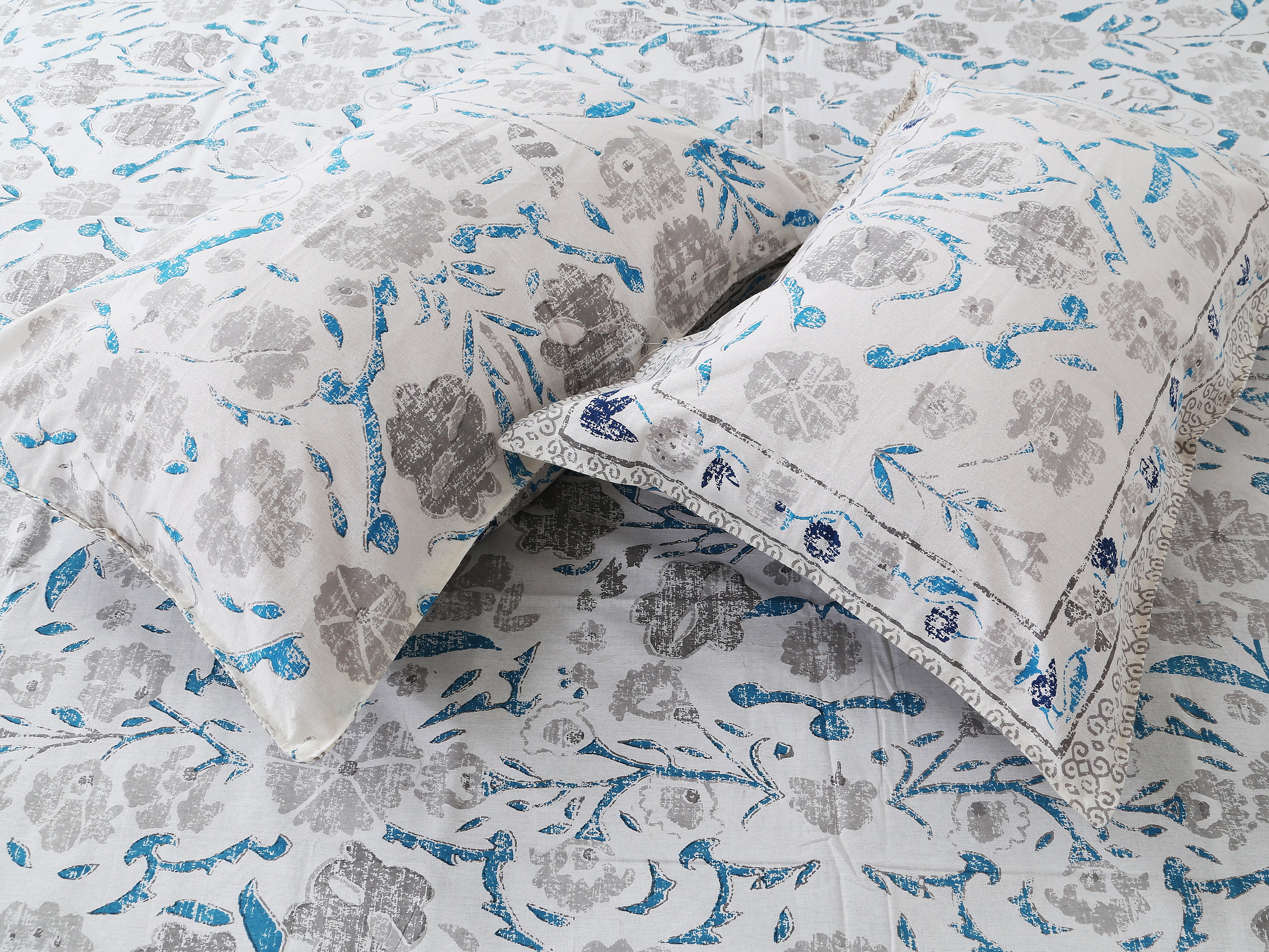 70/100 Floral Harmony Artistic Collection 100% Cotton Single Bedsheet with 2 Pillow Covers (70x100)
