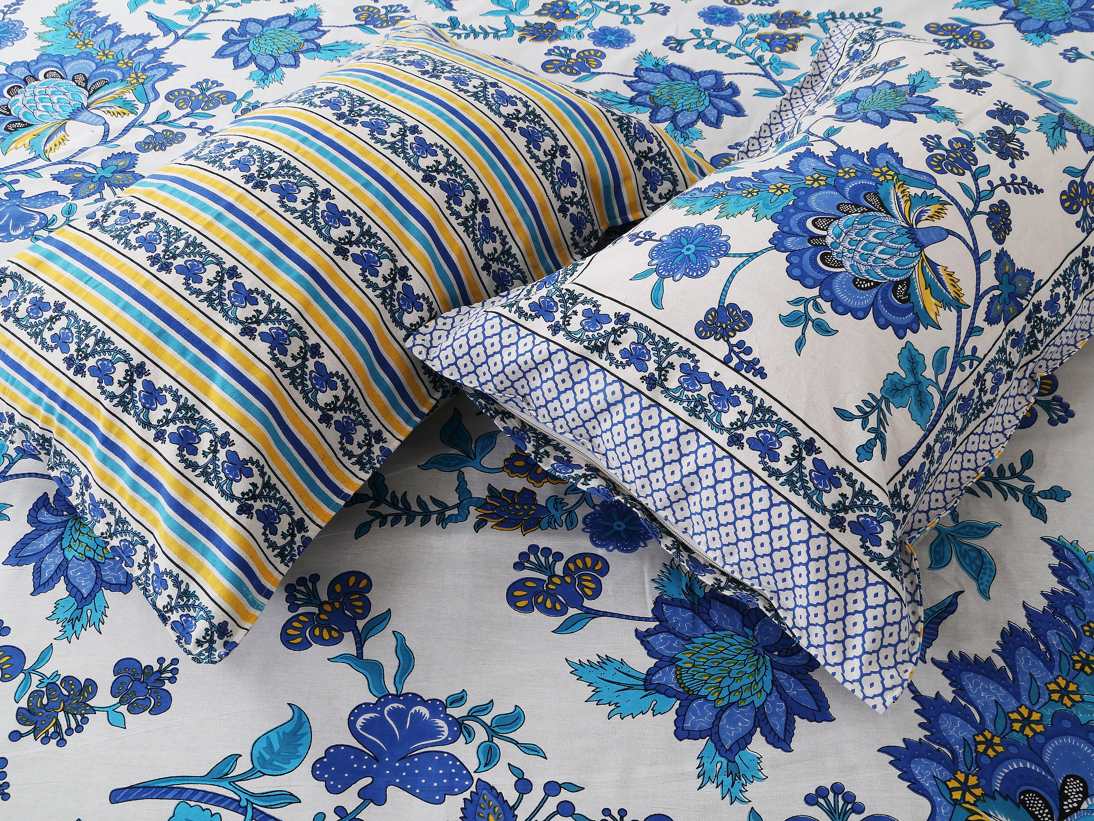 70/100 Artistic Collection Premium Cotton Single Bedsheet with 2 Pillow Covers (70x100)
