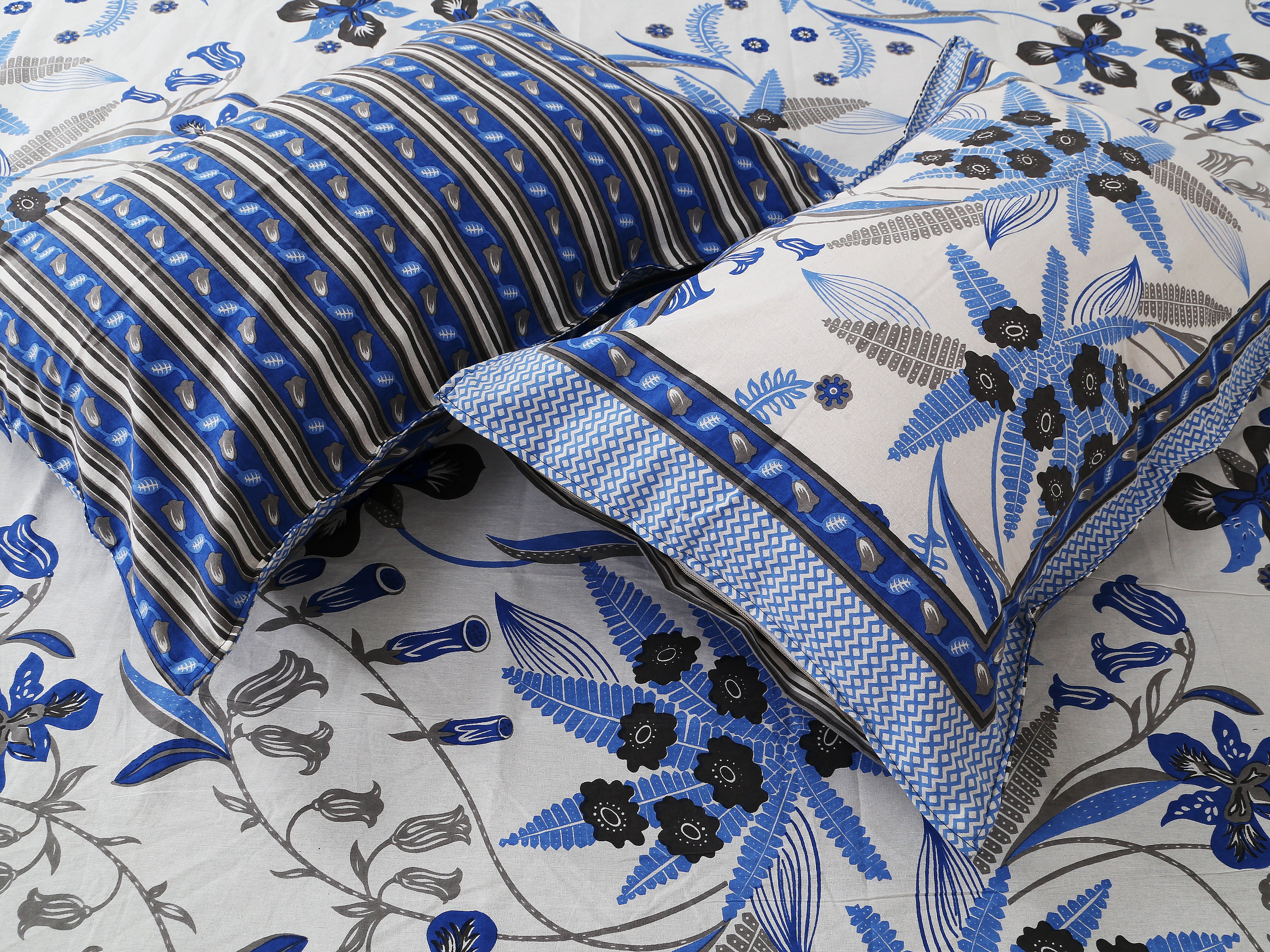 Artistic Collection Floral Print Cotton Bedsheet with 2 Pillow Covers | Premium 70x100 Inches