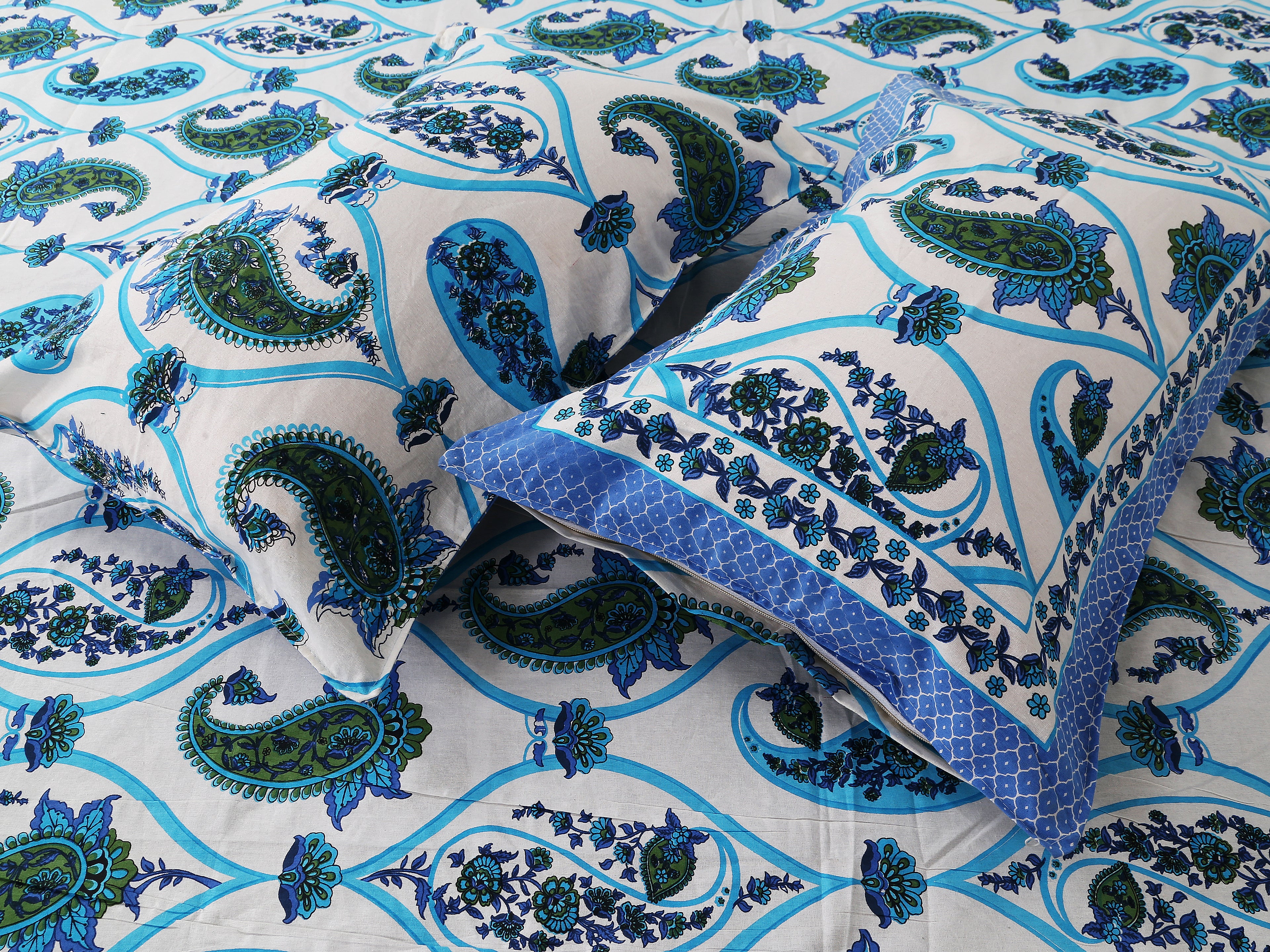 Artistic Collection Paisley Pattern Cotton Single Bedsheet with 2 Pillow Covers | Premium 70x100 Inches