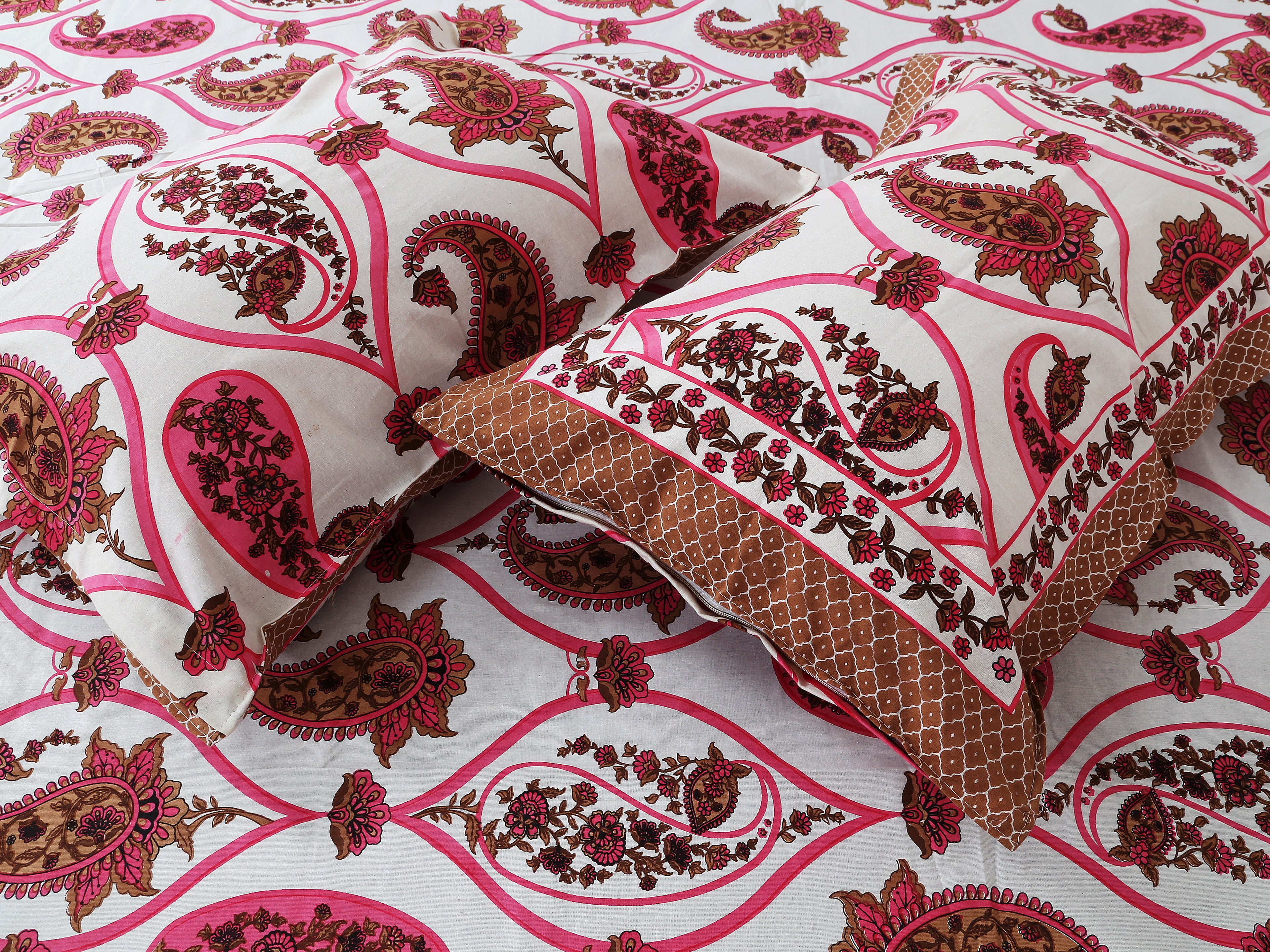 Artistic Collection Paisley Pattern Cotton Single Bedsheet with 2 Pillow Covers | Premium 70x100 Inches