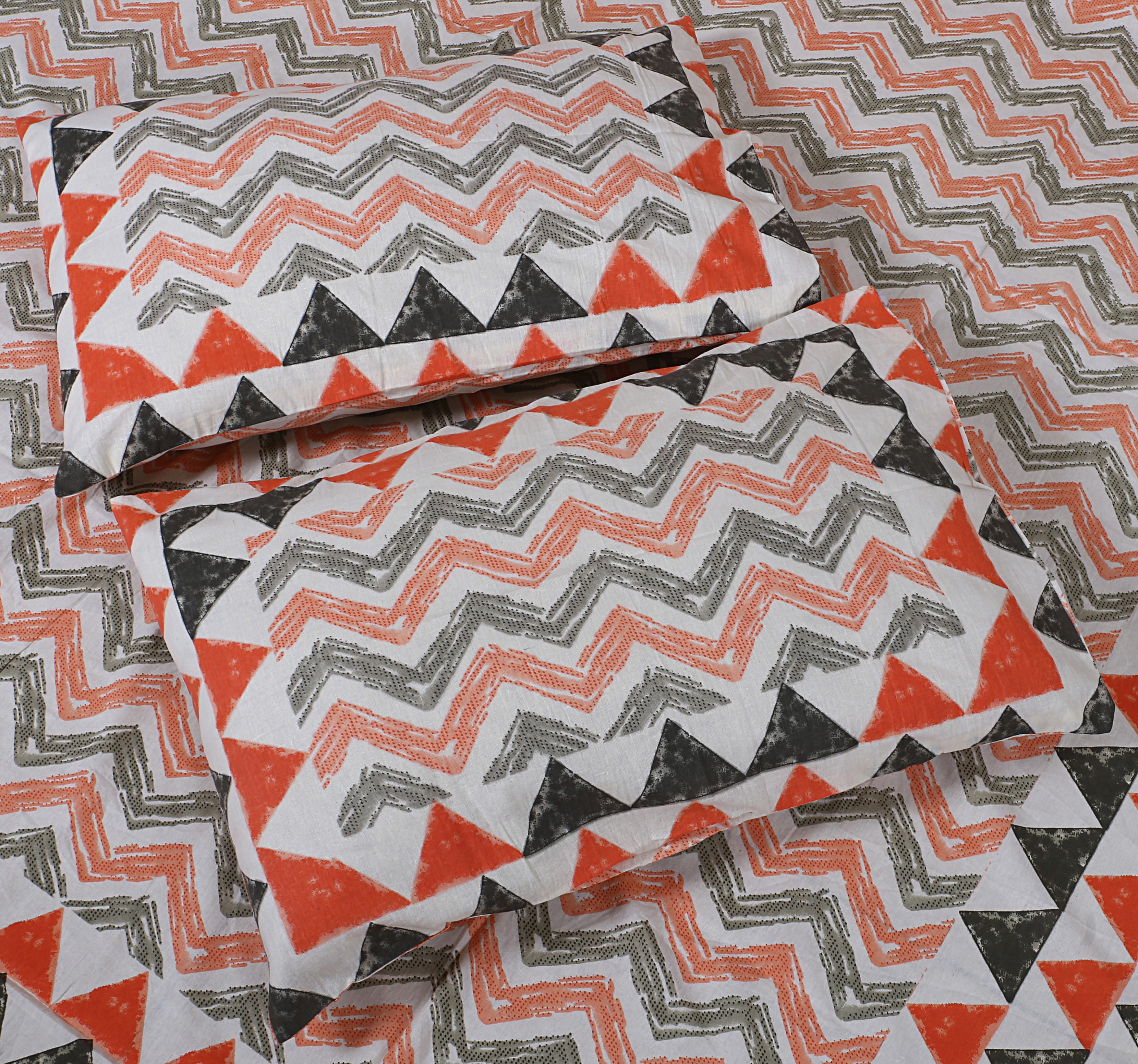 Eco Collection Cotton Double Bedsheet with Pillow Covers | Geometric Chevron Print | 90x100 Inches