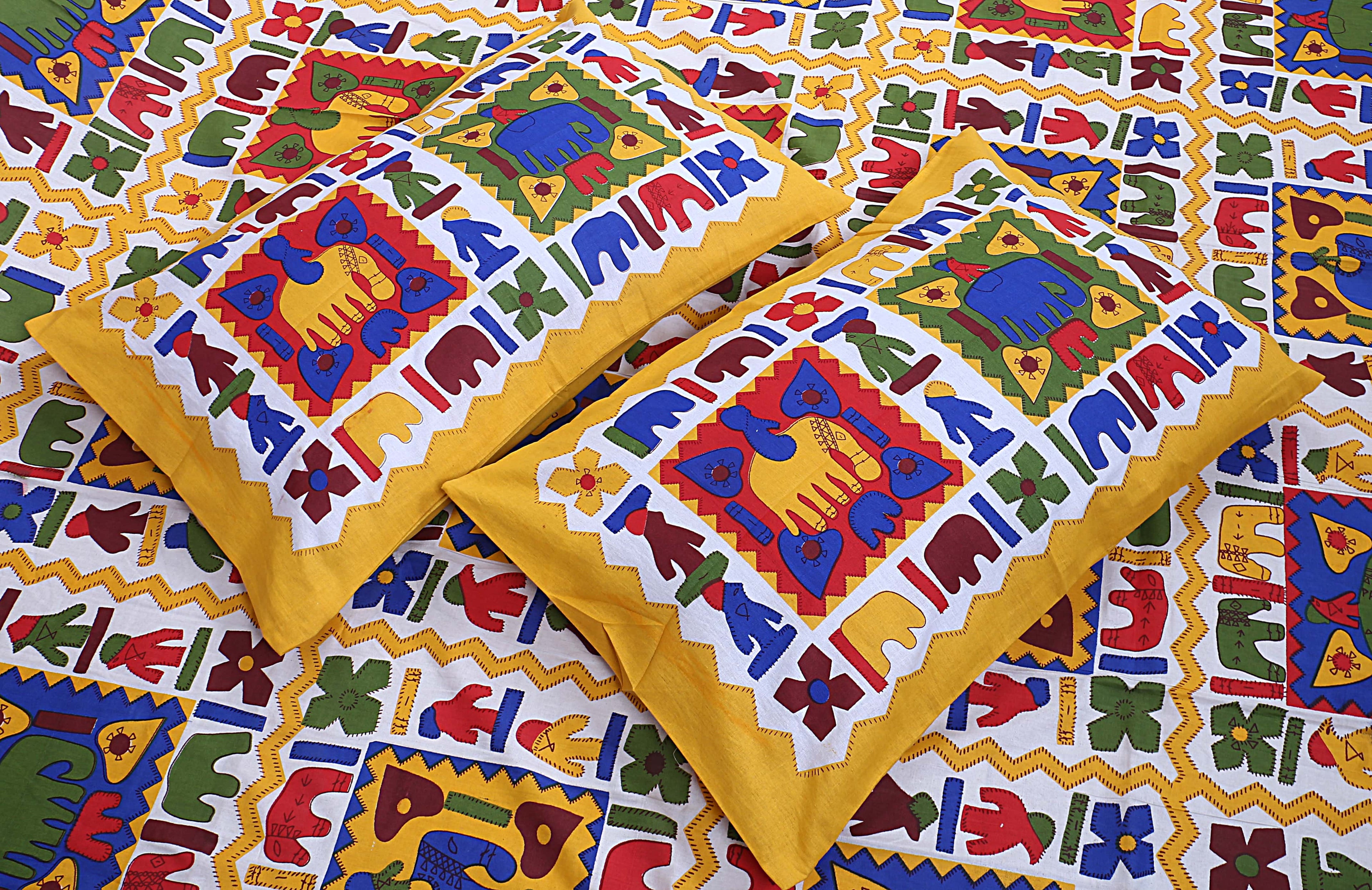 Eco Cotton Double Bedsheet with Traditional Block Tile Print – 90x100 Inches + 2 Pillow Covers