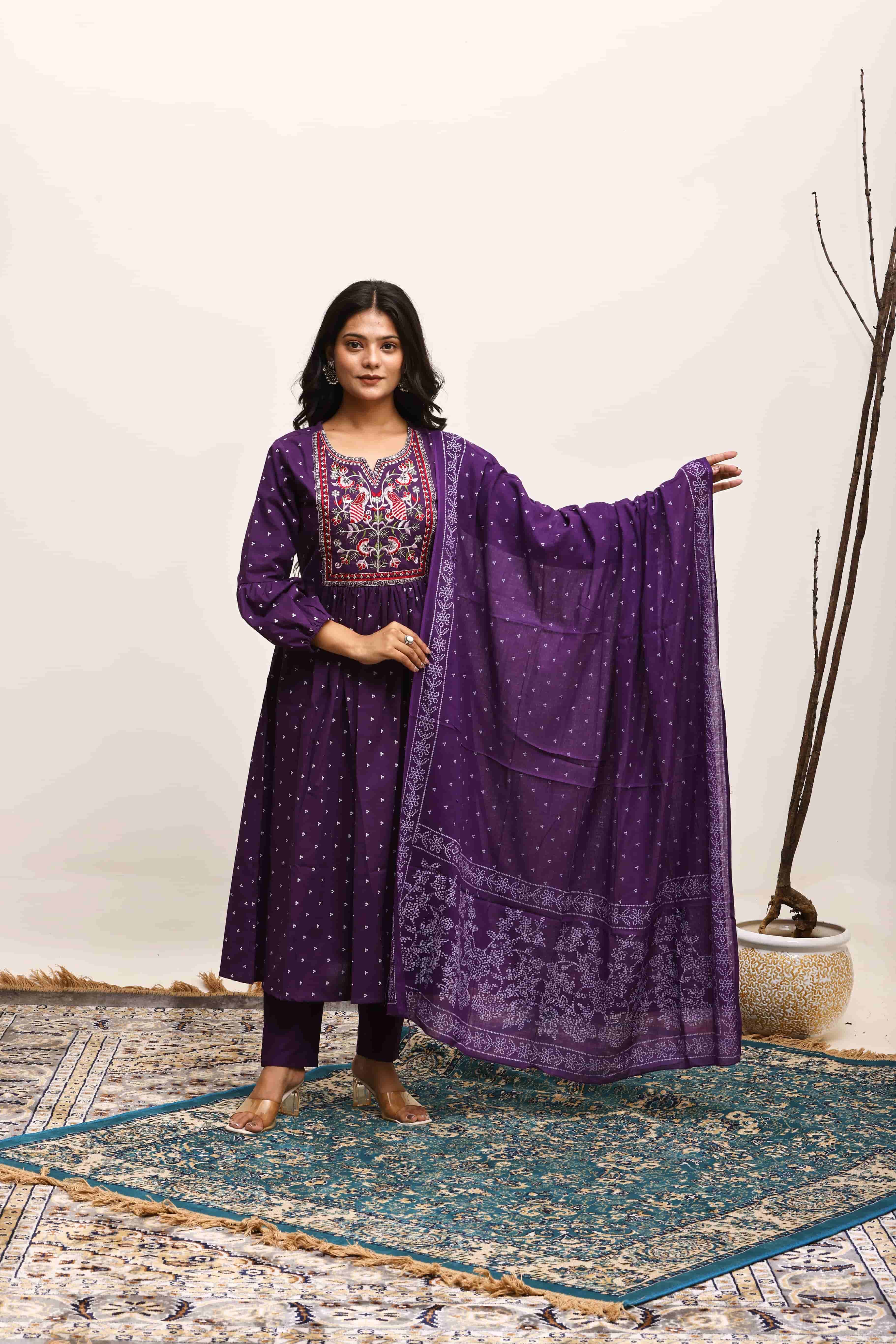 Noorani Bloom Suit Set