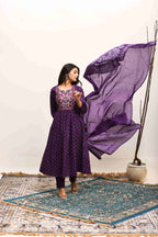 Noorani Bloom Suit Set