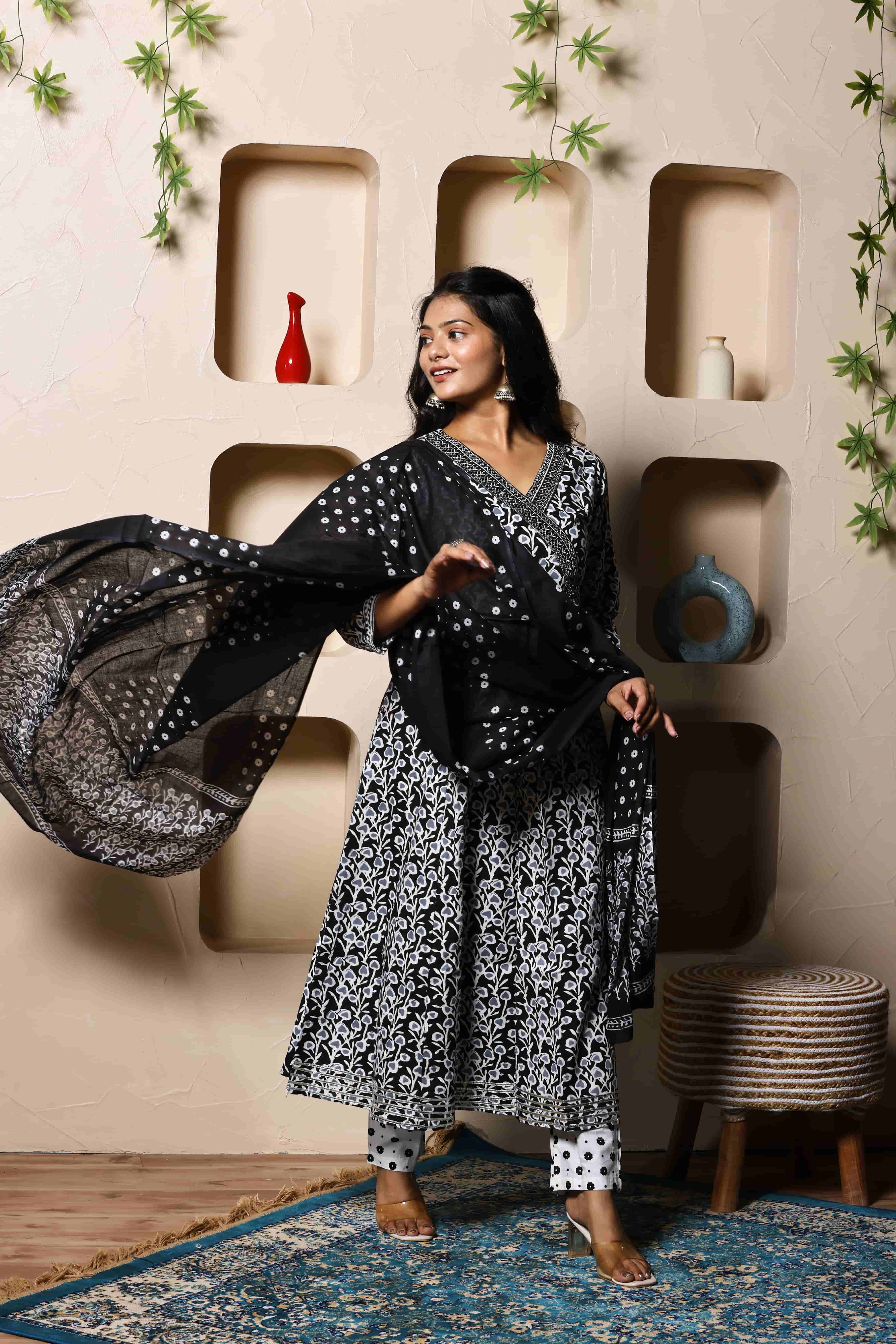 Kaari Noor Anarkali Suit Set