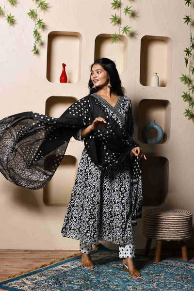 Kaari Noor Anarkali Suit Set