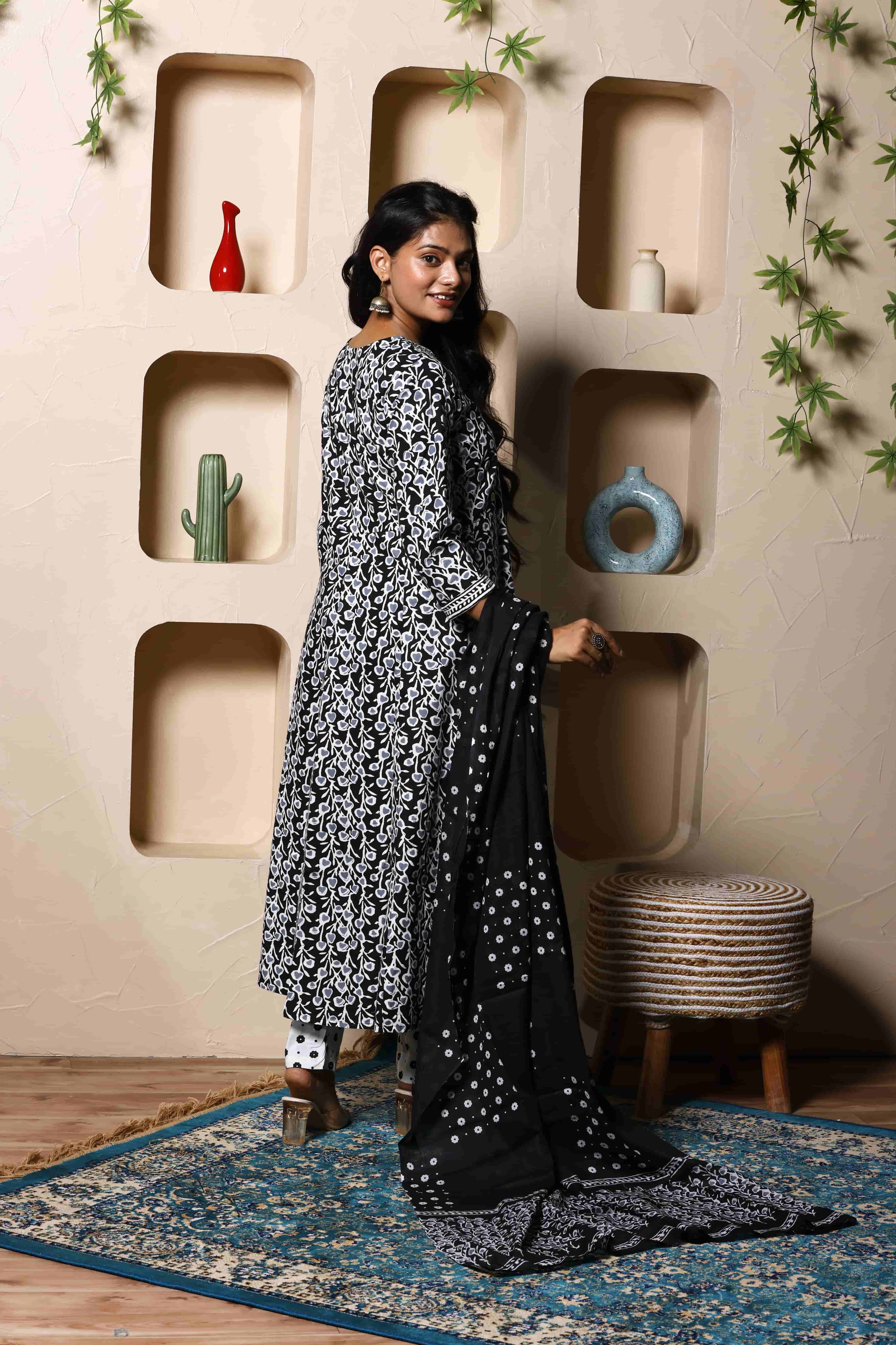 Kaari Noor Anarkali Suit Set