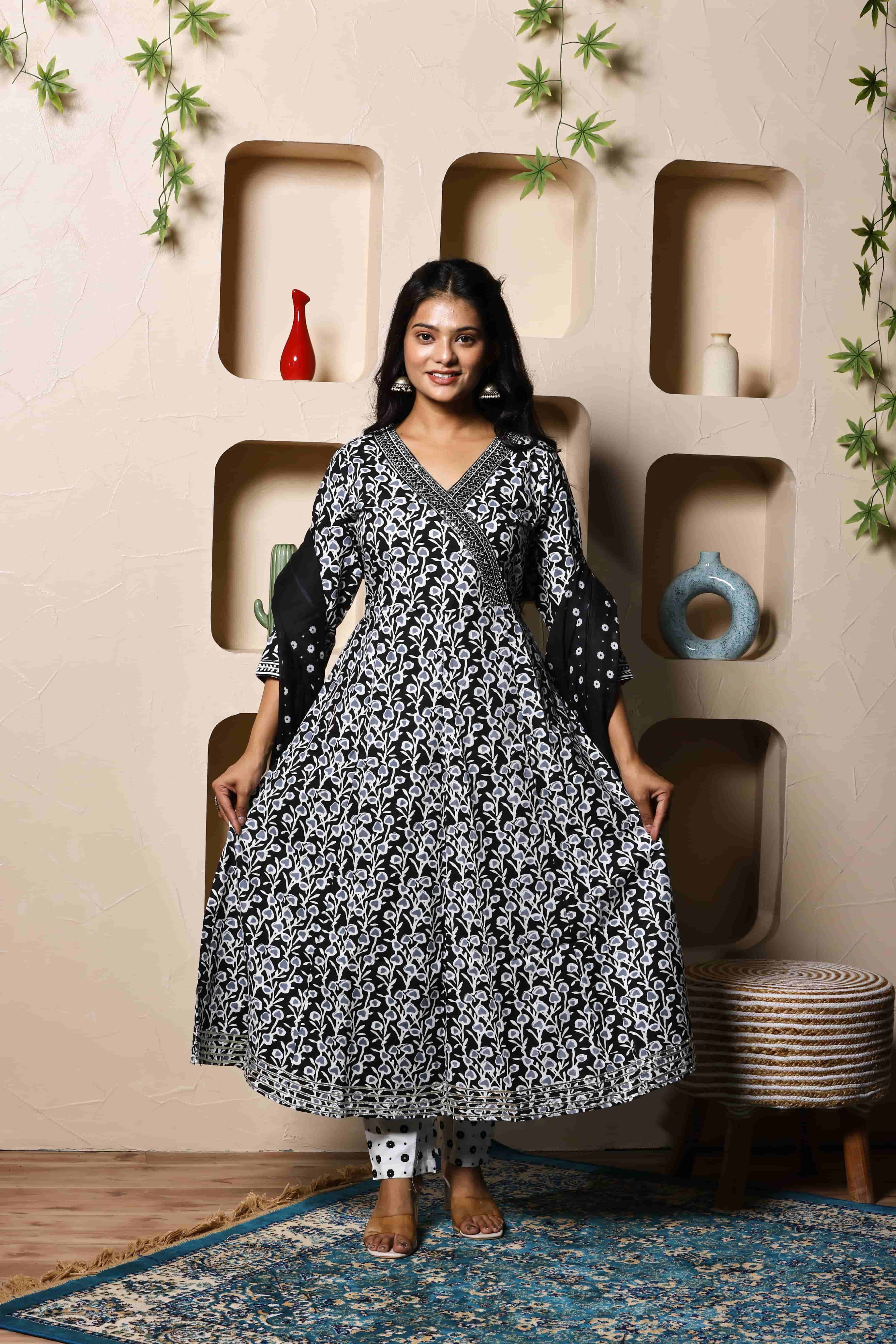 Kaari Noor Anarkali Suit Set